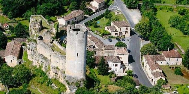 Château de Gavaudun et son donjon