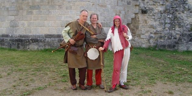 Janouille la Fripouille et ses troubadours