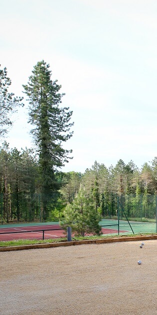 Tennis et Terrain de pétanque Manoir de Montauriol